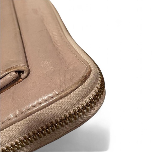 Chloé  Bow Zip Leather Long Wallet - Picture 4 of 9